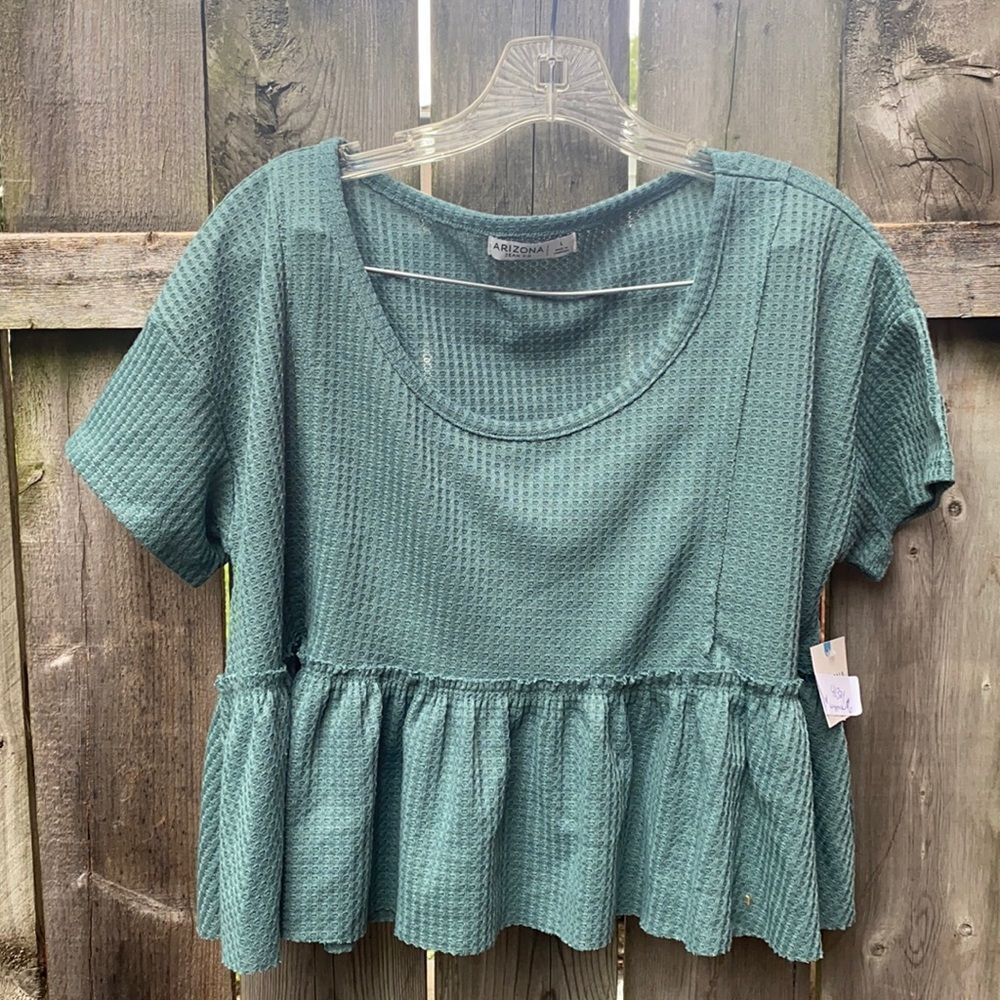 Arizona Jean co. Ruffle top sz. L NWT